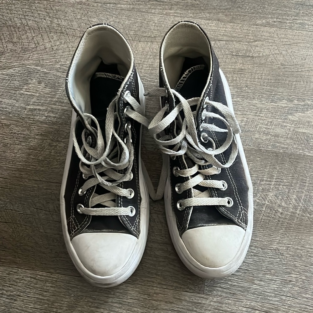Converse Move Platform